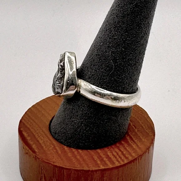 Unique sterling silver and Campo del Cielo meteorite ring - size 7 - Picture 2 of 4